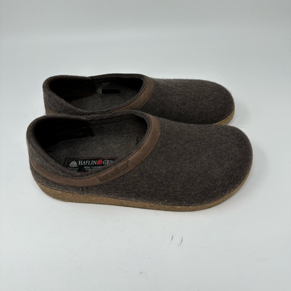 Haflinger Gray Wool Clogs with Brown Trim - Picture 6 of 13